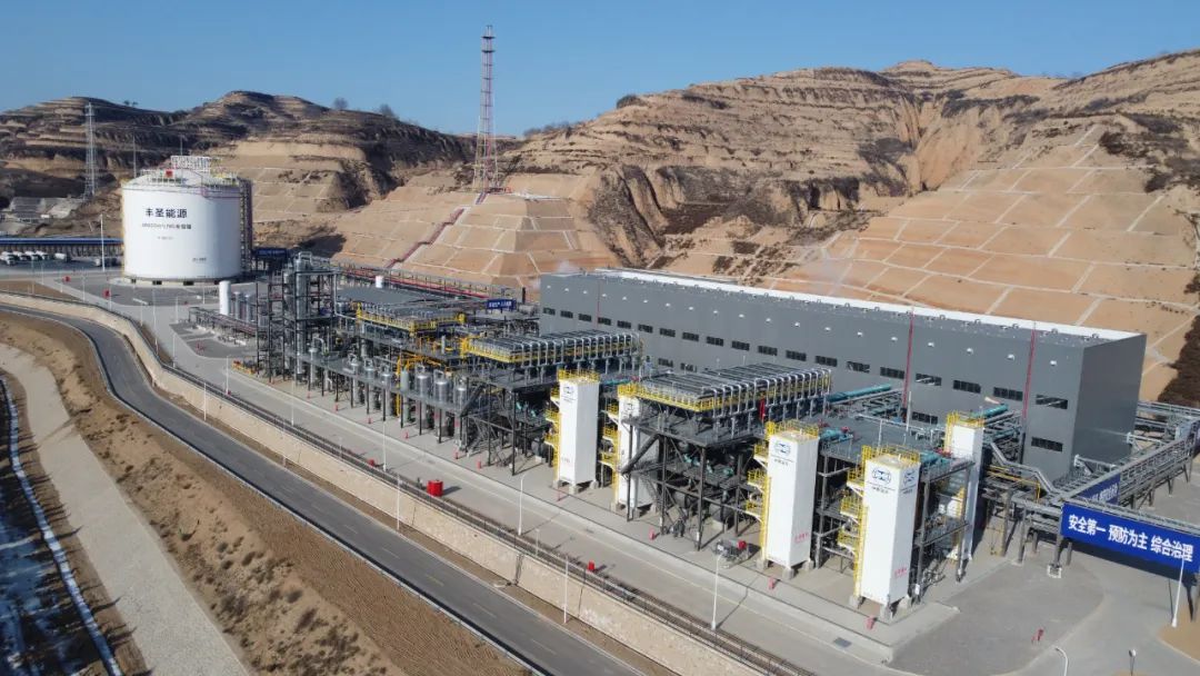 开创能源革命新赛道,中泰深冷提氦技术再突破，成功产出99.9999%超高纯氦气。